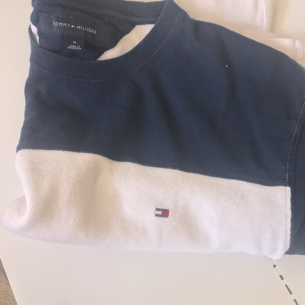 Tommy Hilfiger authentic t shirt classic vintage